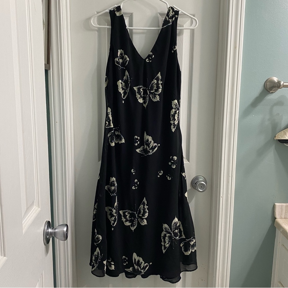 Size M, 90s butterfly dress